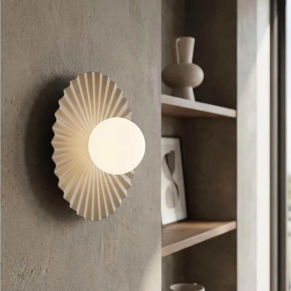 Aplica de perete UMBRA 1xG9/8W/230V bej