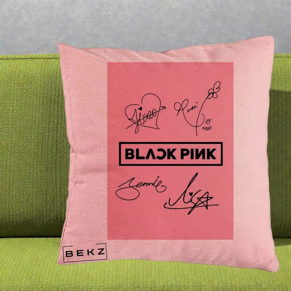 Perna Personalizata K-pop BLACKPINK Semnaturi Roz, 40x40 cm, Roz, Husa Detasabila, Perna Inclusa, BEKZ®