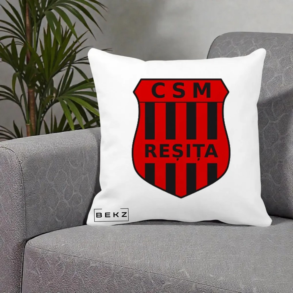 Perna Personalizata CSM Resita Fotbal, 40x40 cm, Alba Mata, Husa Detasabila, Perna Inclusa, BEKZ®