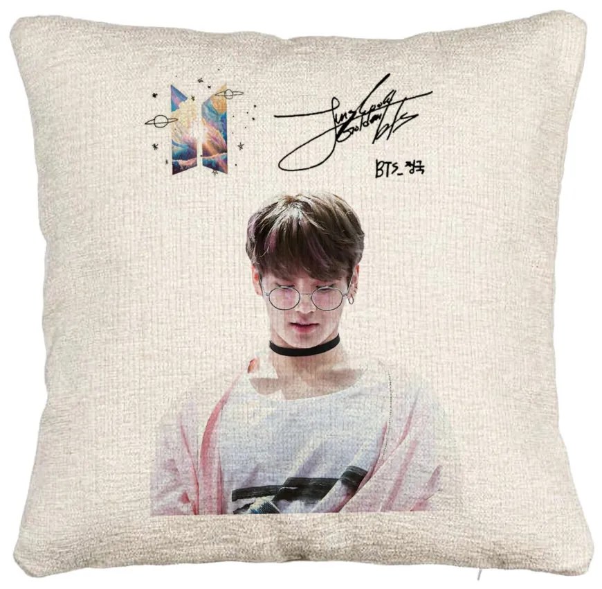 Perna Decorativa Canapea BTS Jungkook 2, 40x40 cm, Cu fermoar