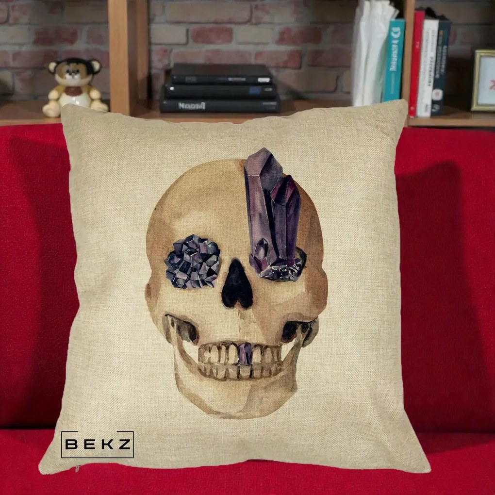 Perna Decorativa Craniu cu Cristale de Ametist, 40x40 cm, Crem, Husa Detasabila, Perna Inclusa, BEKZ®