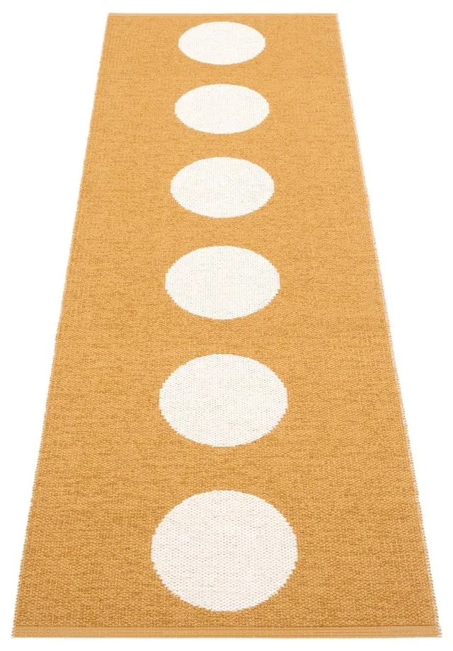 Covor tip traversă pentru interior și exterior galben ocru 70x225 cm Vera Ochre – Pappelina