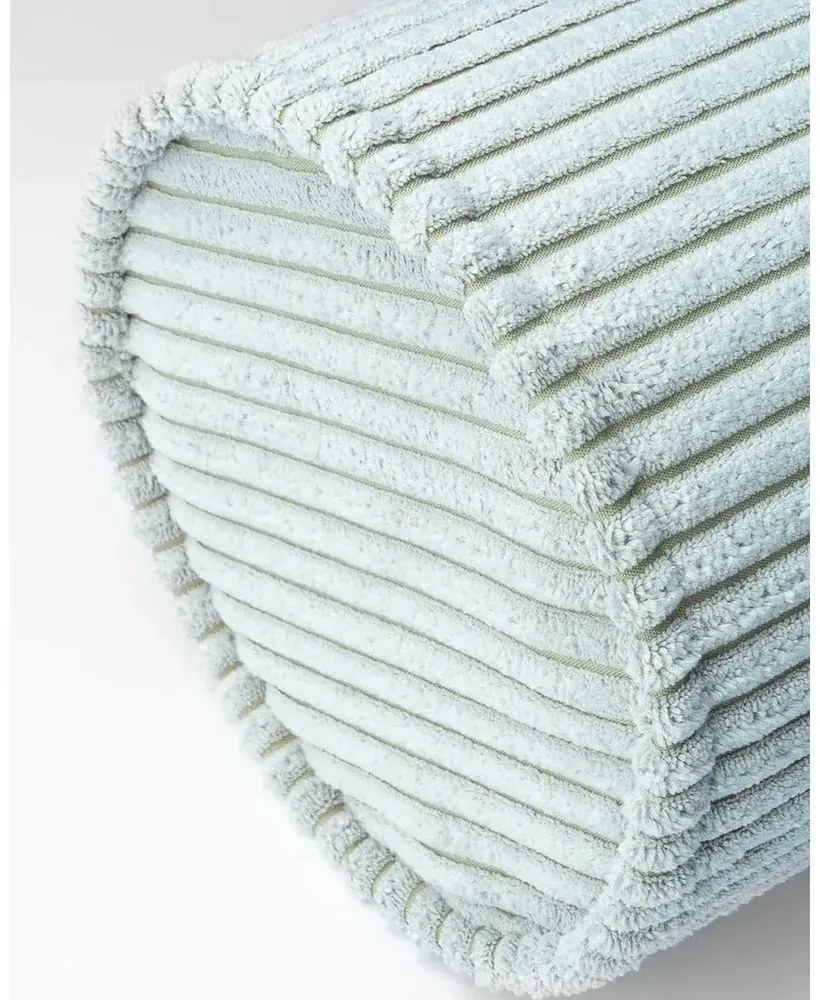 Pernă decorativă pentru copii verde-mentă cu tapițerie din catifea reiată Roll – Wigiwama