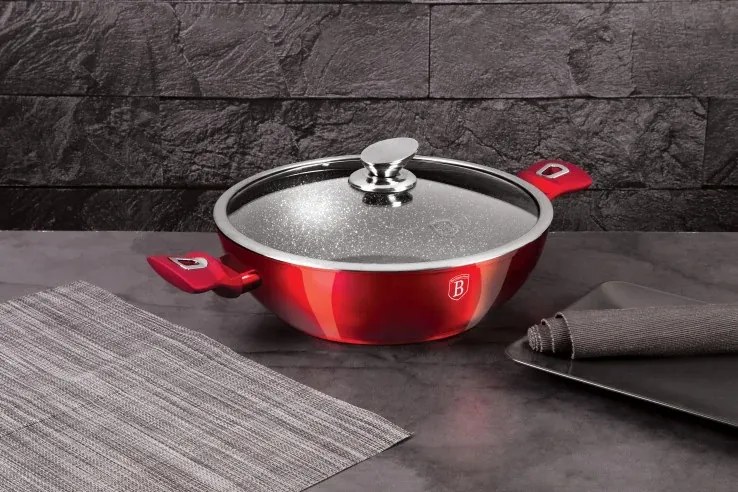 Cratiță marmorată cu capac 30 cm, 4.8 L Berlinger Haus Burgundy Metallic Line BH 7110, antiaderentă, ideală pentru preparate consistente