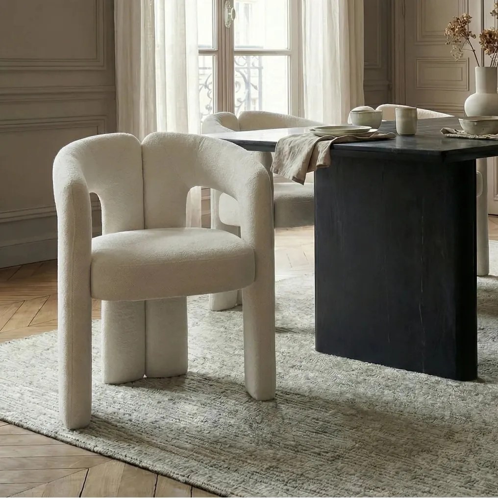 Scaun cu design sculptural tesatura chenille alb crem ARCH