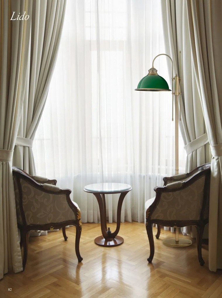 Lampadar design clasic realizat manual Lido