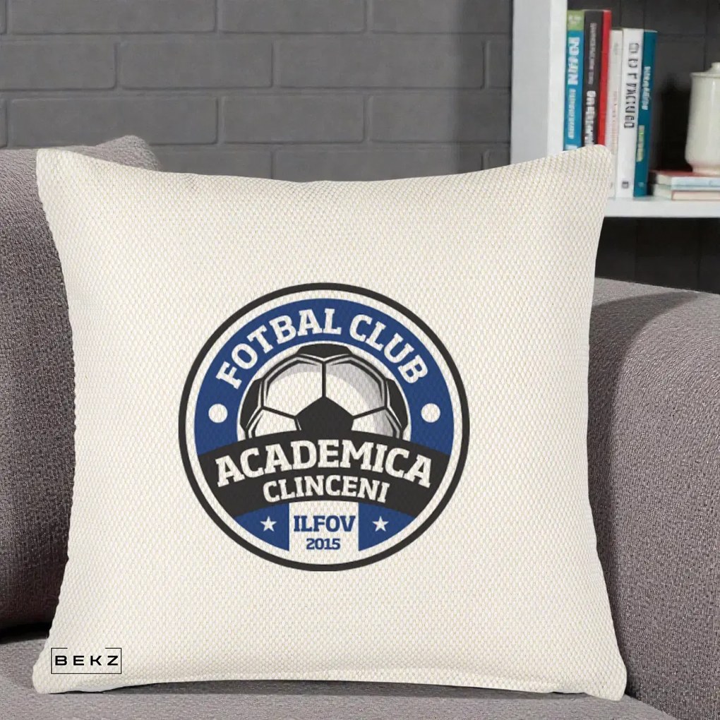 Perna Personalizata Academica Clinceni Fotbal Club, 40x40 cm, Crem Reliefat, Husa Detasabila, Perna Inclusa, BEKZ®