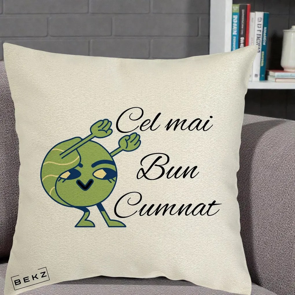 Cadou pentru Cumnat - Perna Personalizata Cel mai Bun Cumnat cu Personaj Funny Verde, 40x40 cm, Ecru, Husa Detasabila, Perna Inclusa, BEKZ®