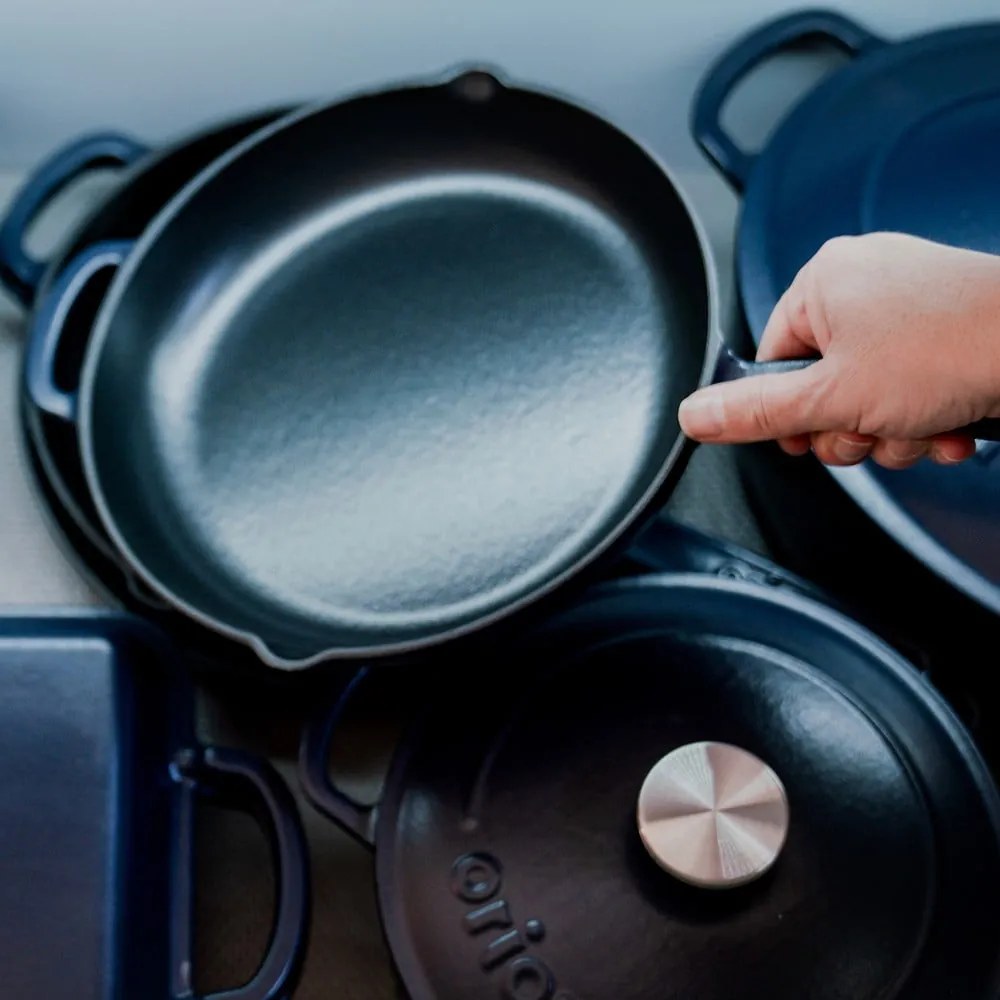 Tigaie din fontă ø 26 cm LITINA SMALT – Orion