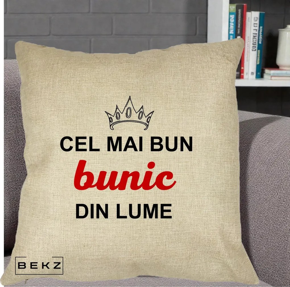 Cadou pentru Bunic - Perna Personalizata Cel Mai Bun Bunic Din Lume Coroana Rosu, 40x40 cm, Crem, Husa Detasabila, Perna Inclusa, BEKZ®