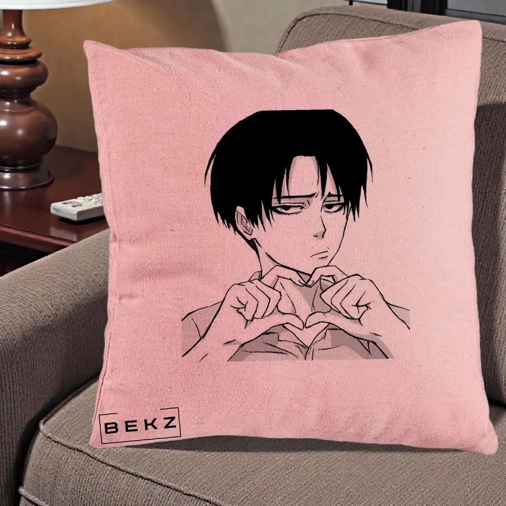Perna Personalizata Levi Ackerman Inima, 40x40 cm, Roz, Husa Detasabila, Perna Inclusa, BEKZ®