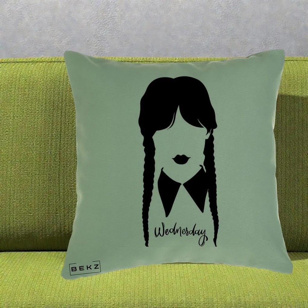 Perna Personalizata Wednesday Addams Silueta Alb-Negru, 40x40 cm, Verde, Husa Detasabila, Perna Inclusa, BEKZ®