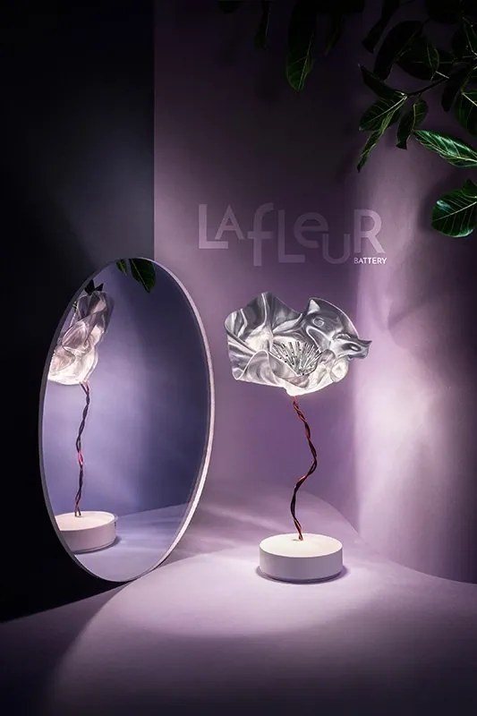 Veioza, Lampa de masa cu baterii ideala restaurant, realizata manual Lafleur prisma