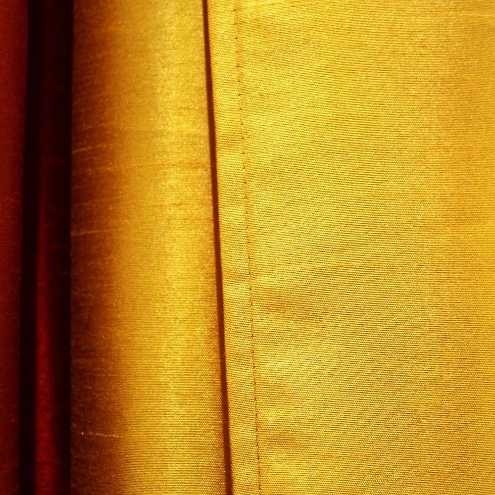 Draperie galbenă din microsatin 140x240 cm Shana – douceur d'intérieur