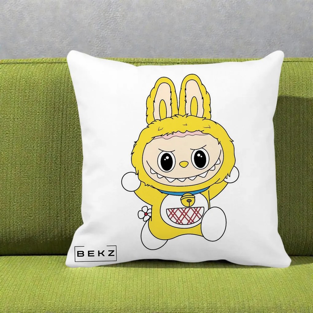 Perna Personalizata Labubu Galben Doraemon, 40x40 cm, Alba Mata, Husa Detasabila, Perna Inclusa, BEKZ®