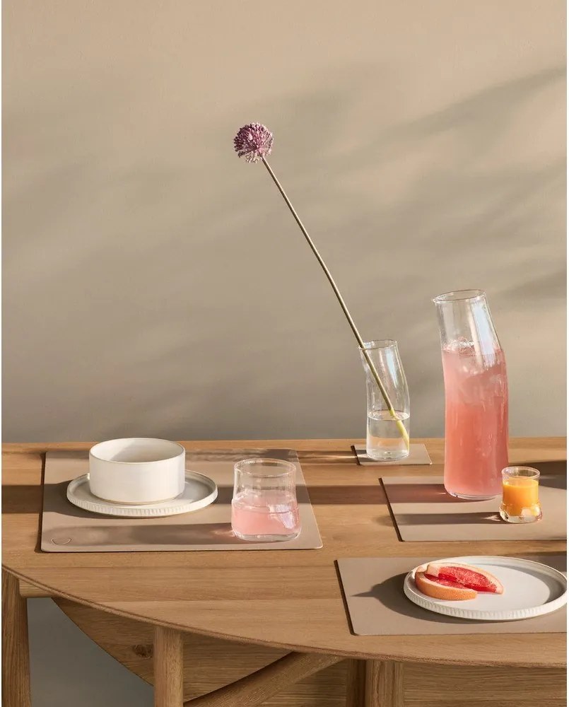 Suport pentru farfurii din piele ecologică 35x45 cm Square L Nupo – LIND DNA