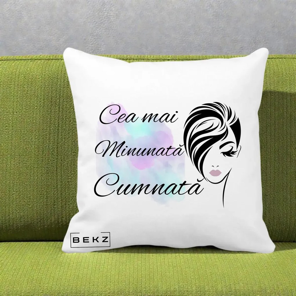 Cadou pentru Cumnata - Perna Personalizata Cea mai Minunata Cumnata cu Silueta Dama si Pete Multicolor, 40x40 cm, Alba Mata, Husa Detasabila, Perna Inclusa, BEKZ®