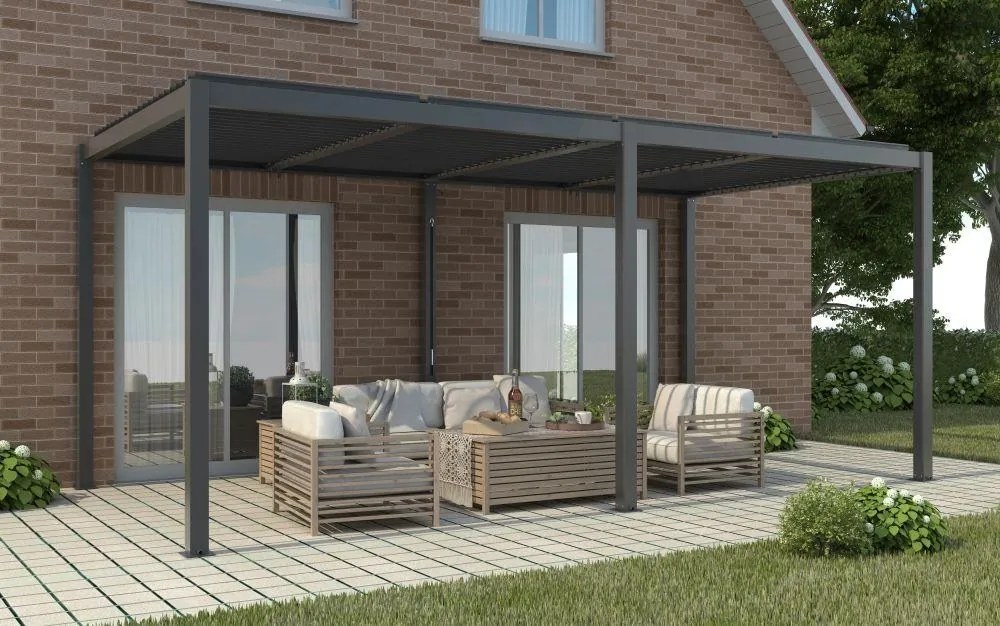 Pergolă bioclimatică din aluminiu cu lamele 7.8 x 4 M