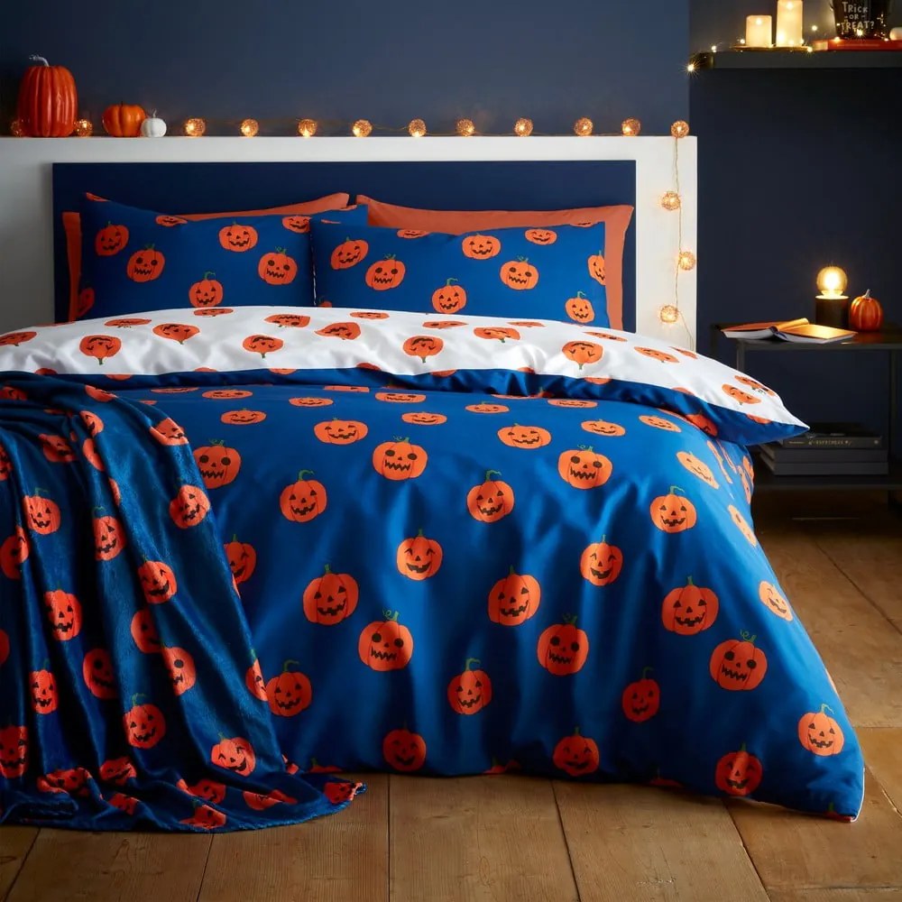Pătură albastră/portocalie din micropluș/cocolino 130x170 cm cu model de Halloween Halloween Pumpkins – Catherine Lansfield