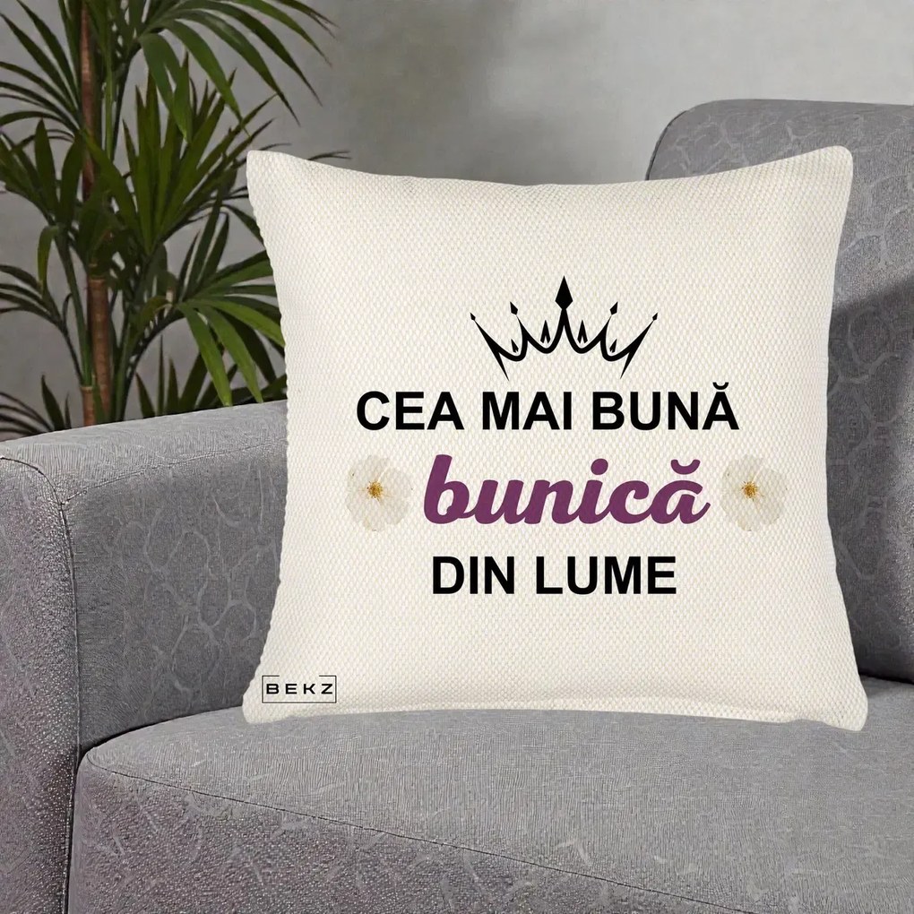 Cadou pentru Bunica - Perna Personalizata Cea Mai Buna Bunica Din Lume Coroana Mov Flori, 40x40 cm, Crem Reliefat, Husa Detasabila, Perna Inclusa, BEKZ®