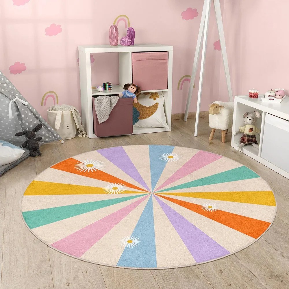 Covor pentru copii lavabil ø150 cm Rainbow Daisy – Mila Home
