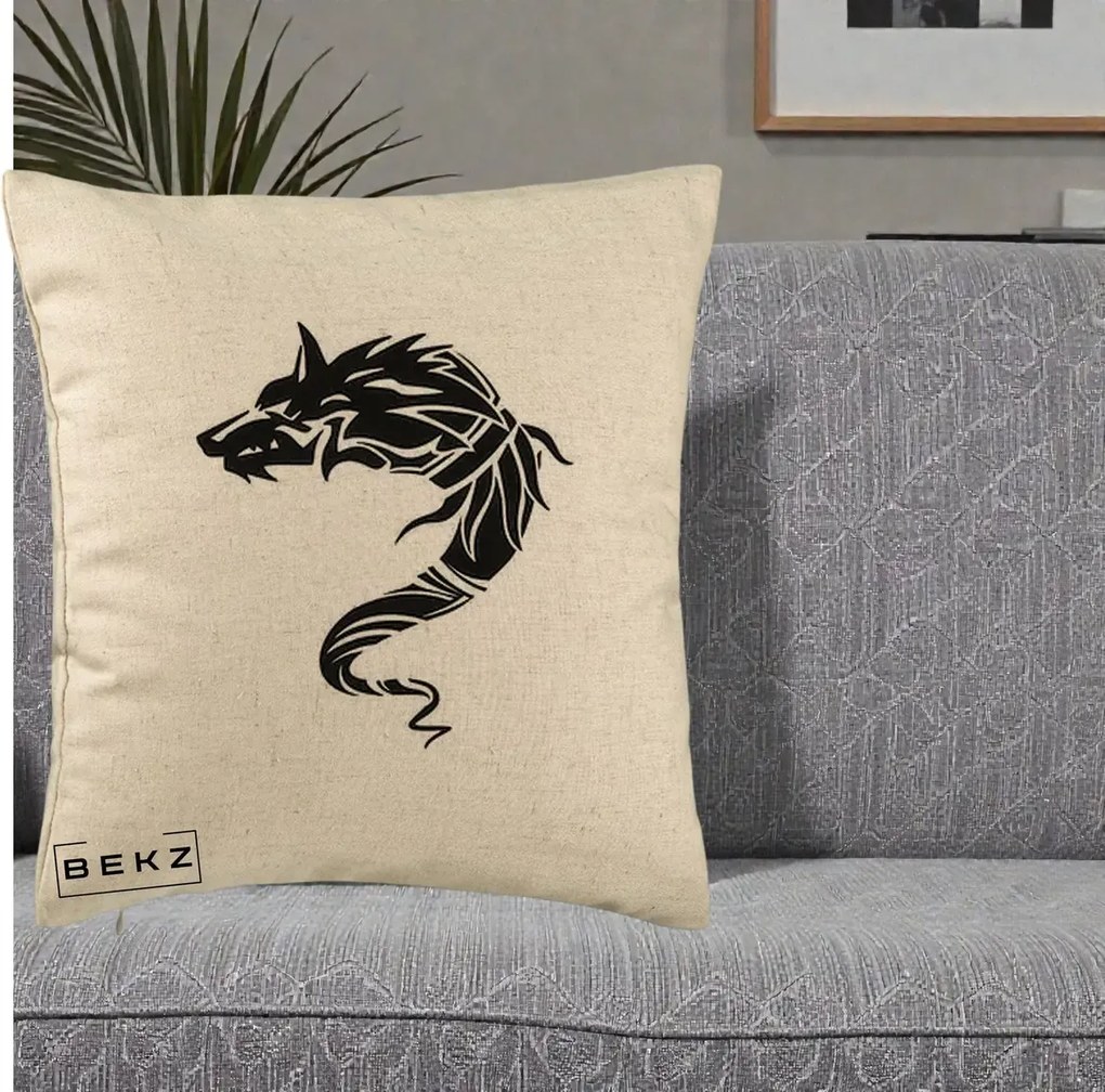 Perna Decorativa Lup Tribal Alb-Negru, 40x40 cm, Bej, Husa Detasabila, Perna Inclusa, BEKZ®