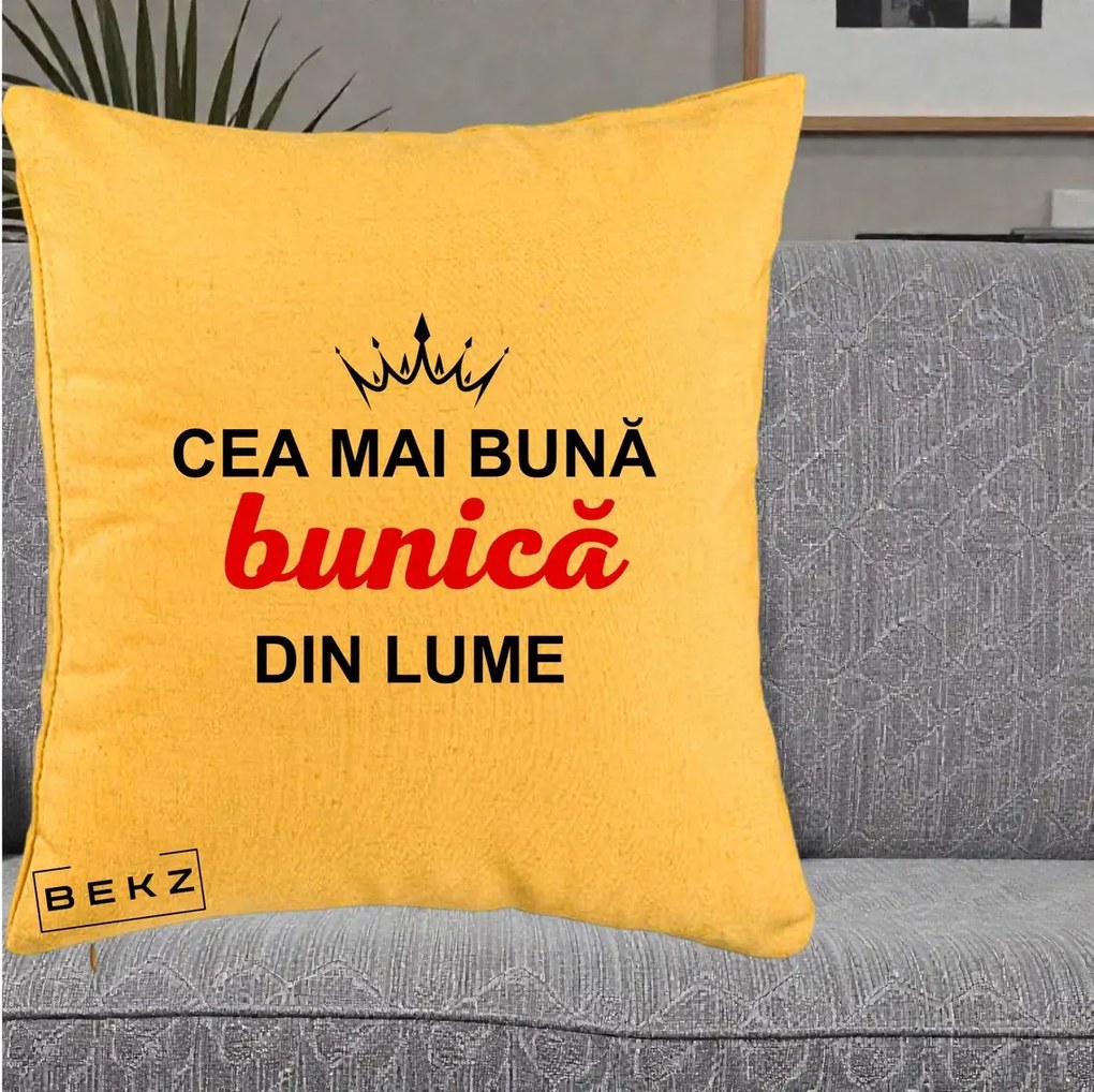 Cadou pentru Bunica - Perna Personalizata Cea Mai Buna Bunica Din Lume Coroana Neagra, 40x40 cm, Galben, Husa Detasabila, Perna Inclusa, BEKZ®