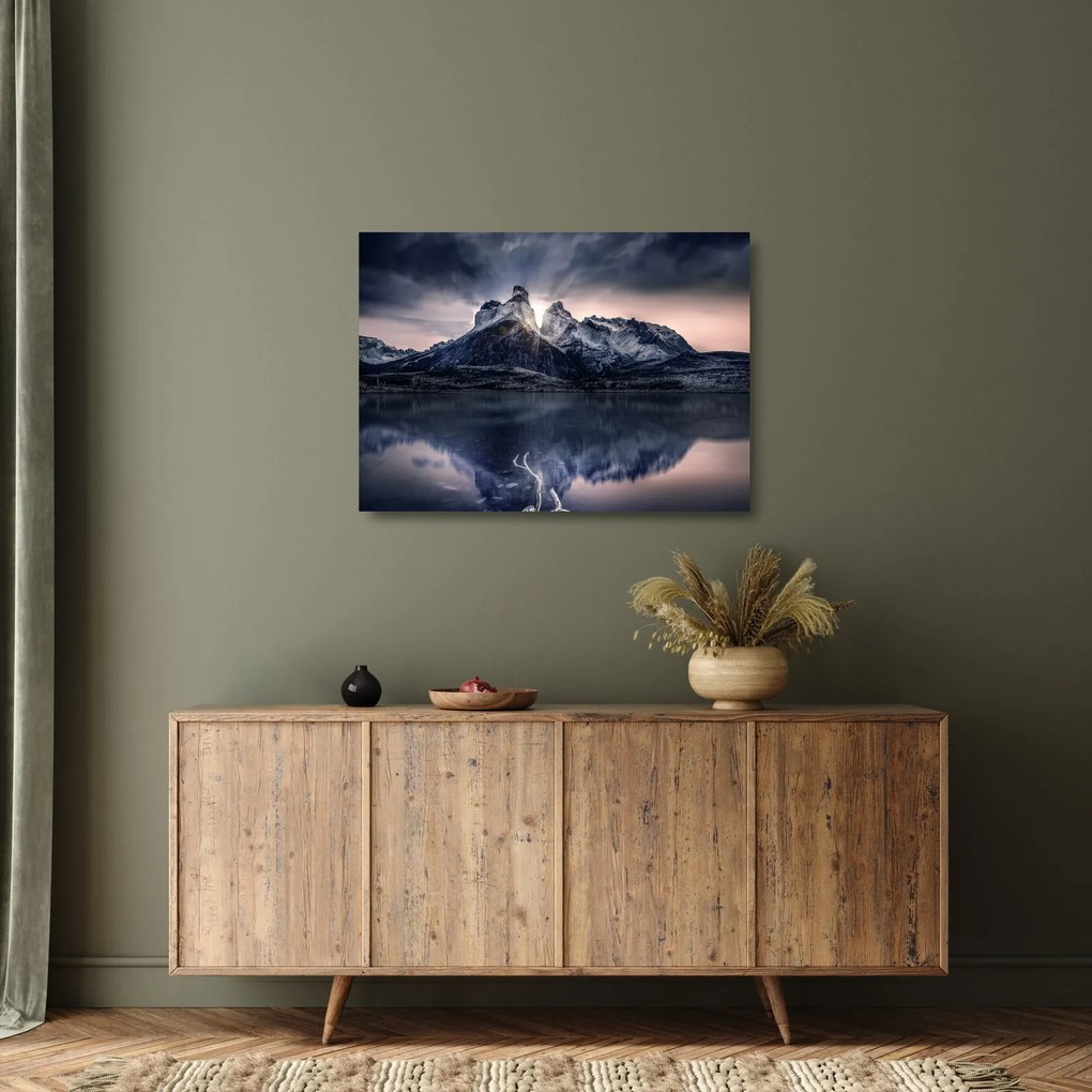 Tablou pe sticlă lacul cu munte (70x50 cm)