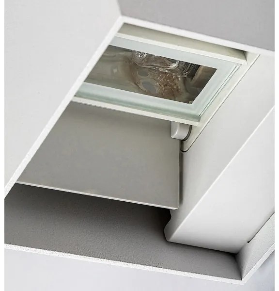 Aplică de exterior SOLIN 1xG9/42W/230V IP54 albă Rabalux 7397