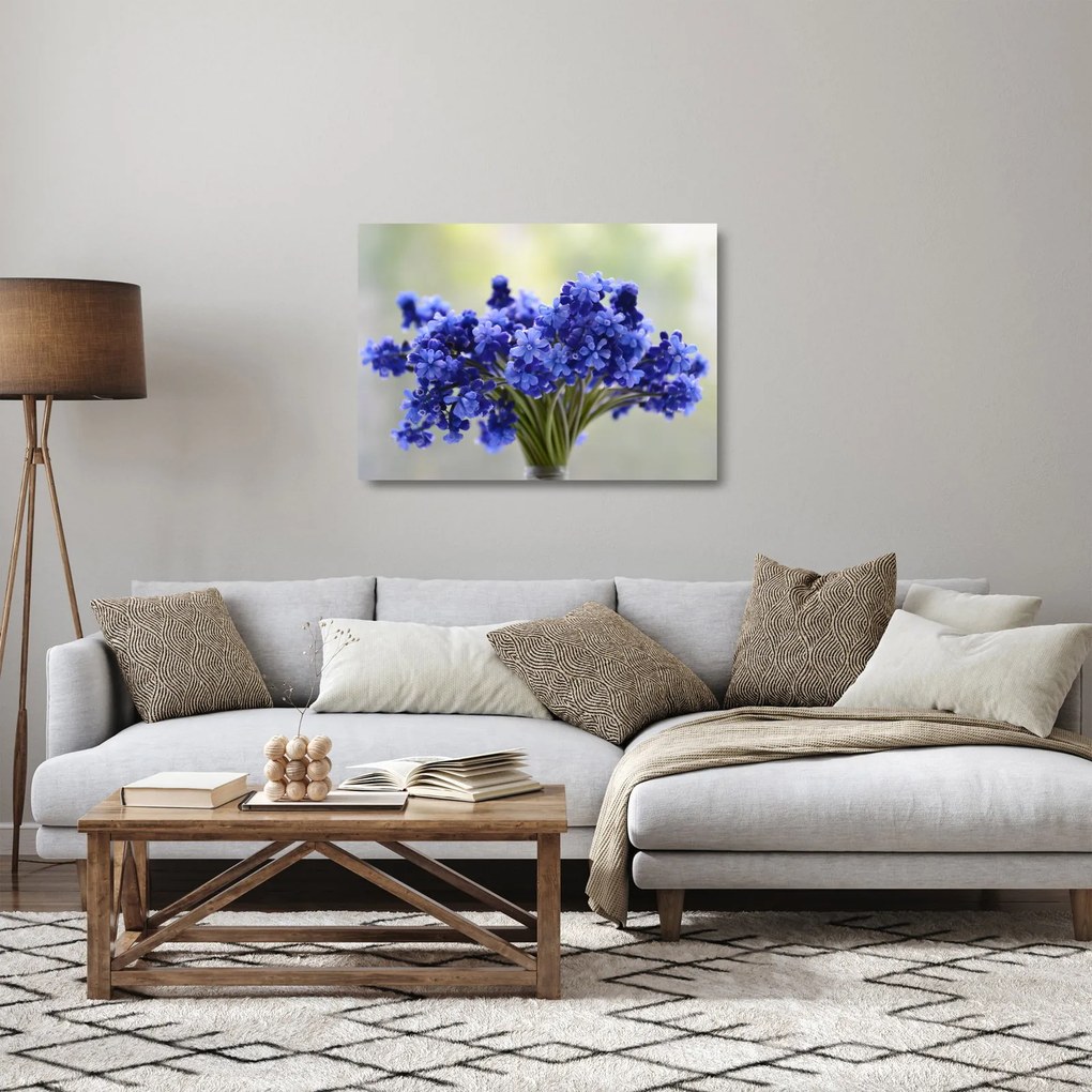 Tablou pe sticlă buchet cu flori albastre (70x50 cm)