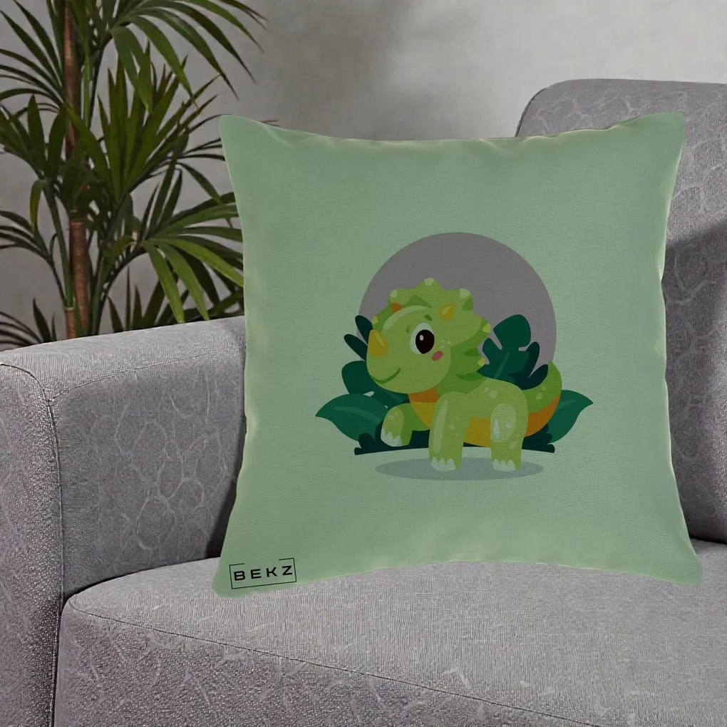 Perna Decorativa Triceratops Kawaii Verde, 40x40 cm, Verde, Husa Detasabila, Perna Inclusa, BEKZ®
