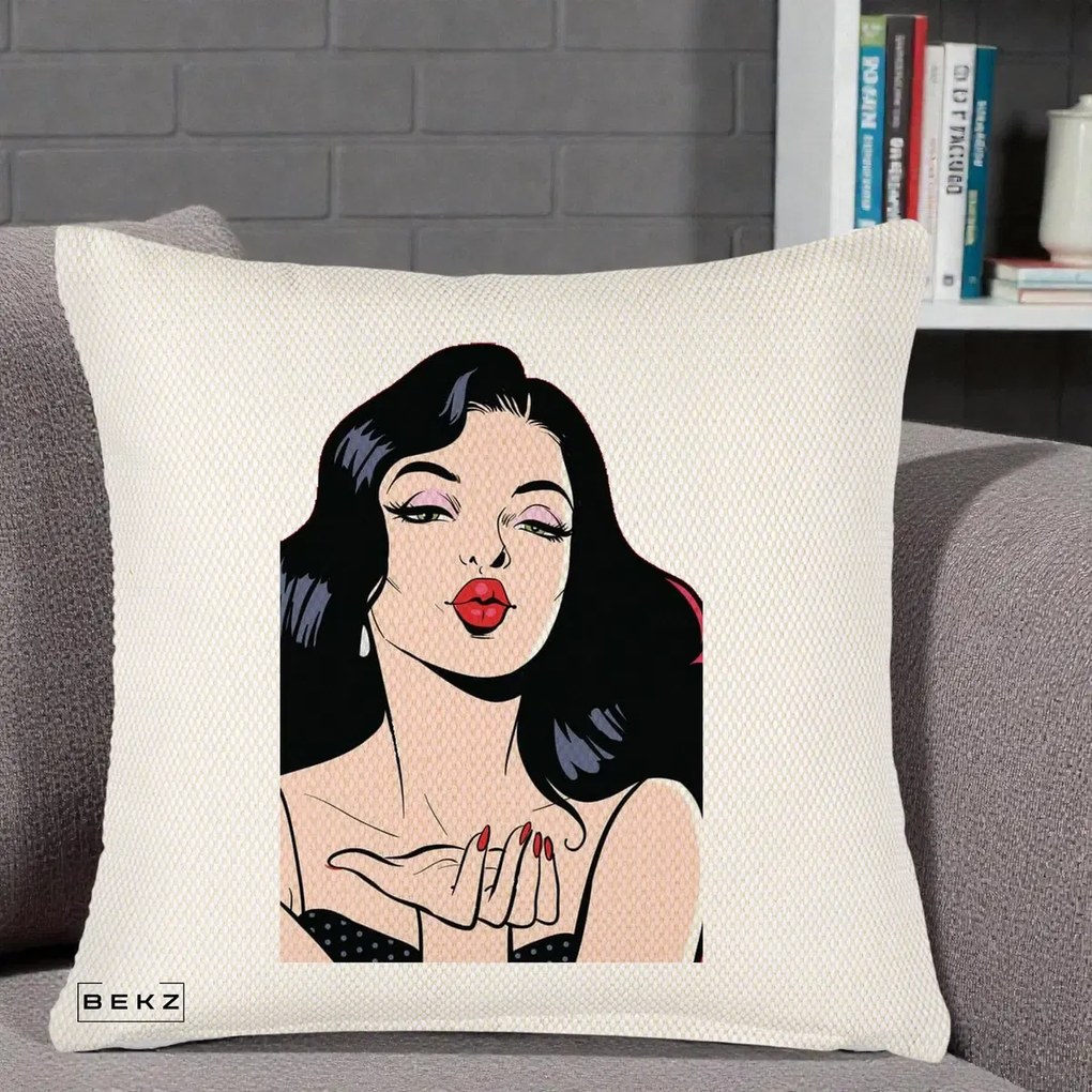 Perna Decorativa Femeie Pop-Art Kiss, 40x40 cm, Crem Reliefat, Husa Detasabila, Perna Inclusa, BEKZ®