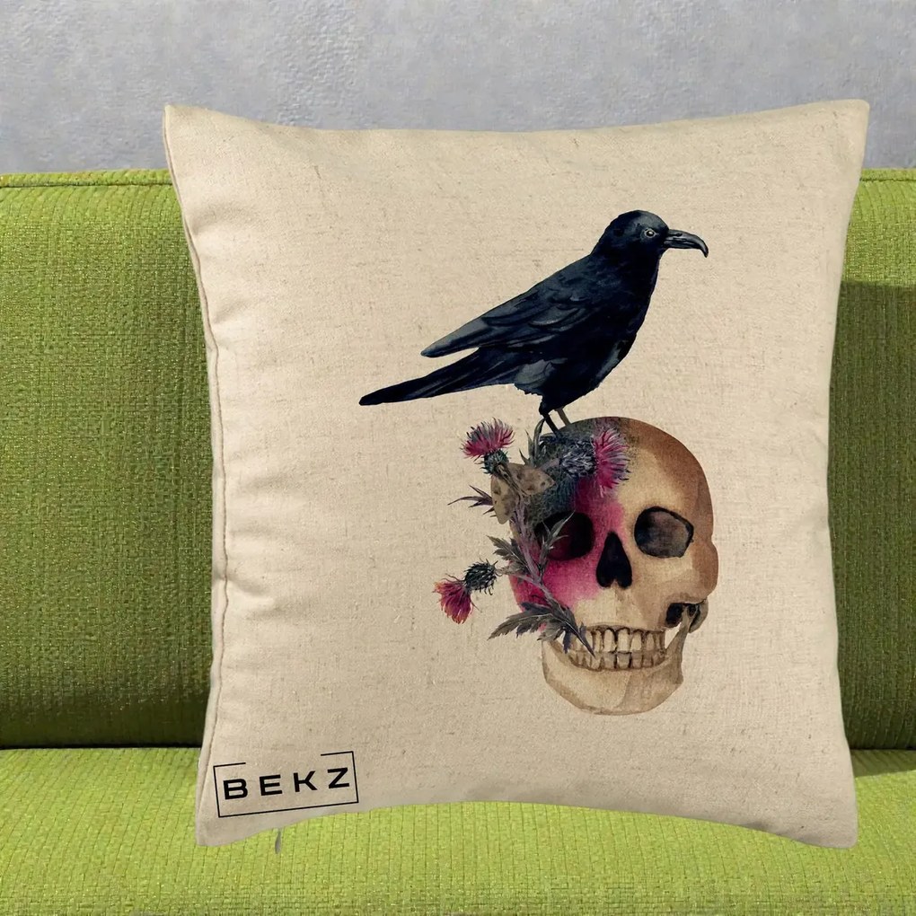 Perna Decorativa Craniu cu Corb si Flori Gothic, 40x40 cm, Bej, Husa Detasabila, Perna Inclusa, BEKZ®