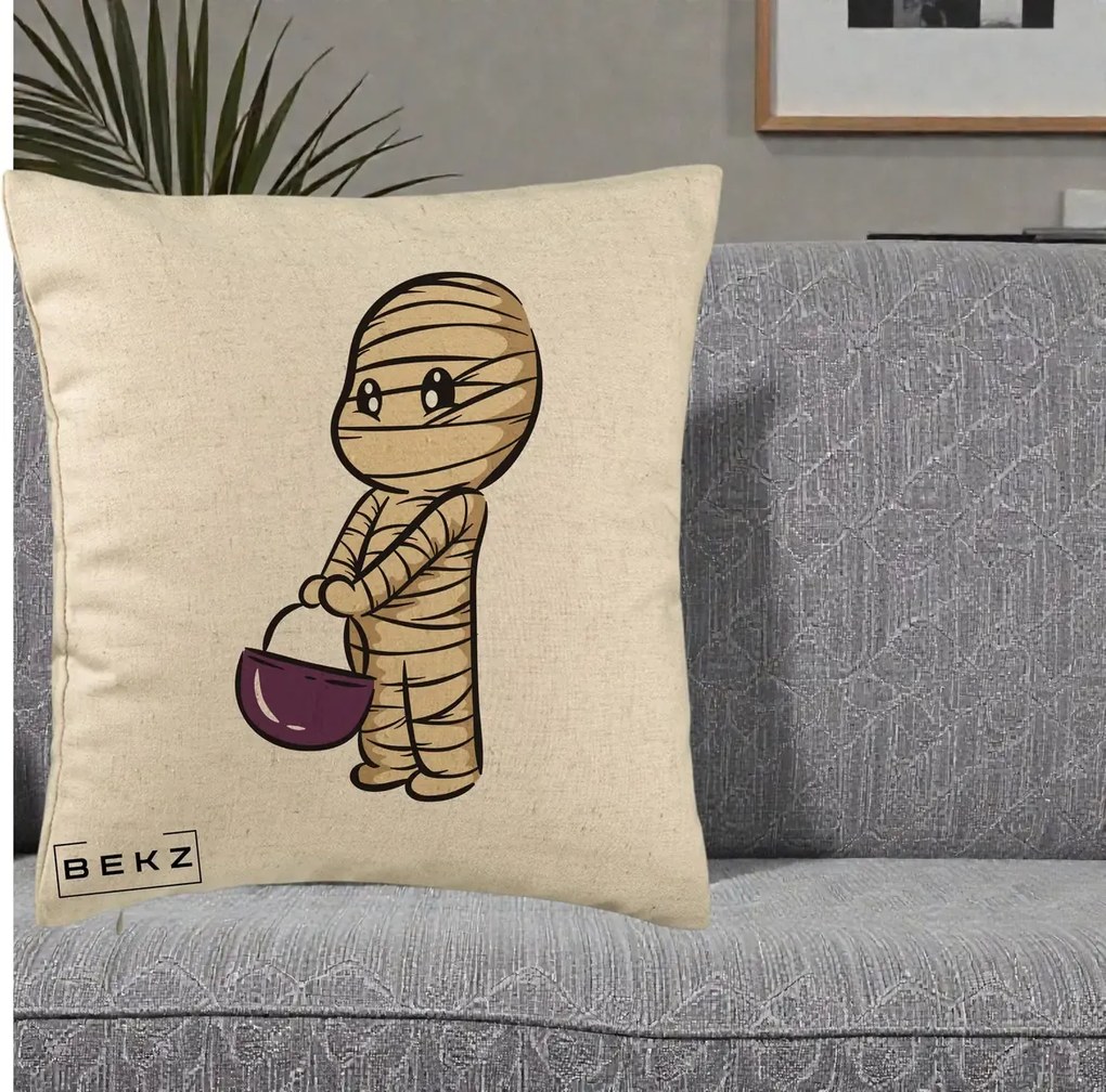Perna Decorativa Halloween Mummy Kawaii cu Cos, 40x40 cm, Bej, Husa Detasabila, Perna Inclusa, BEKZ®