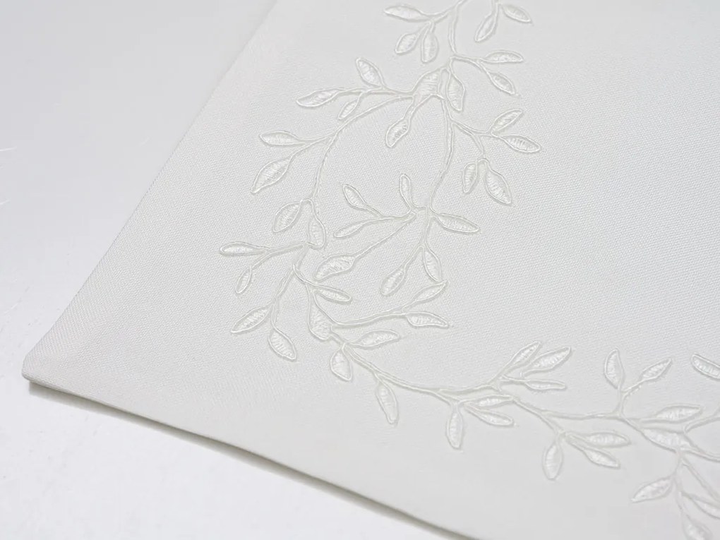 Husa de perna decorativa CHAPLET FLORAL 40x40 cm, alba