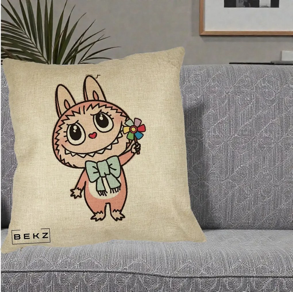 Perna Personalizata Labubu Roz cu Morisca, 40x40 cm, Crem, Husa Detasabila, Perna Inclusa, BEKZ®