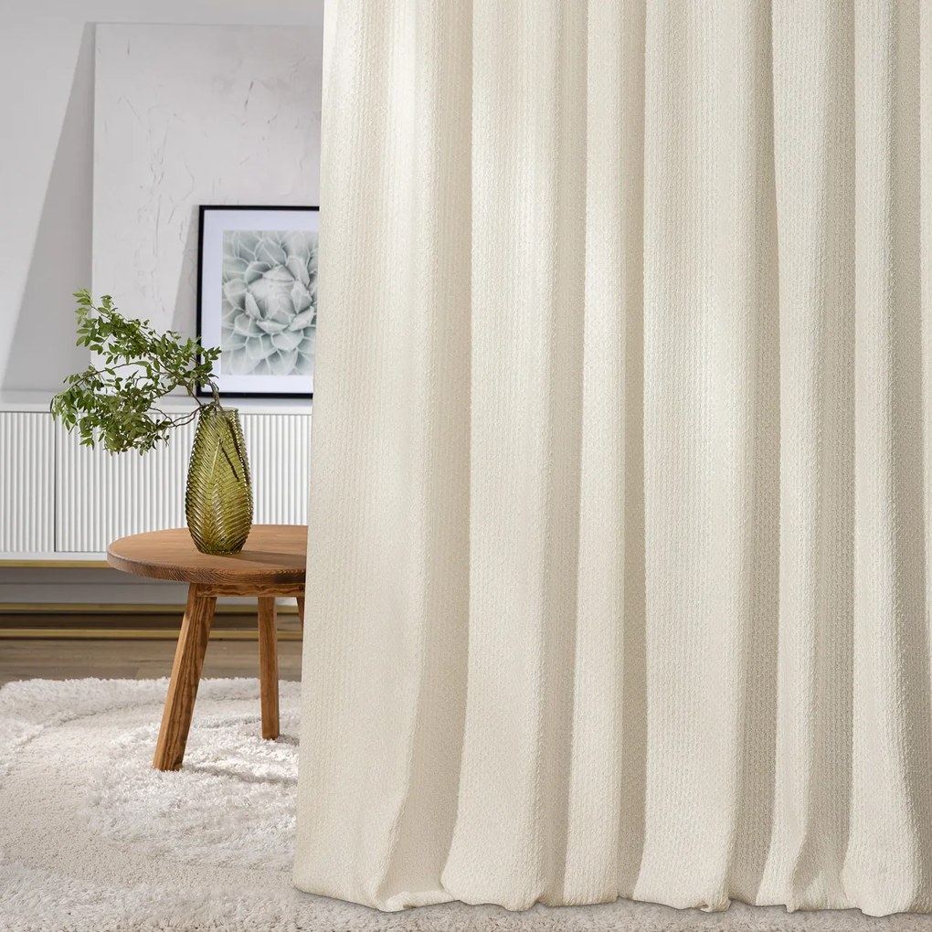 Perdea cu bandă de pliuri