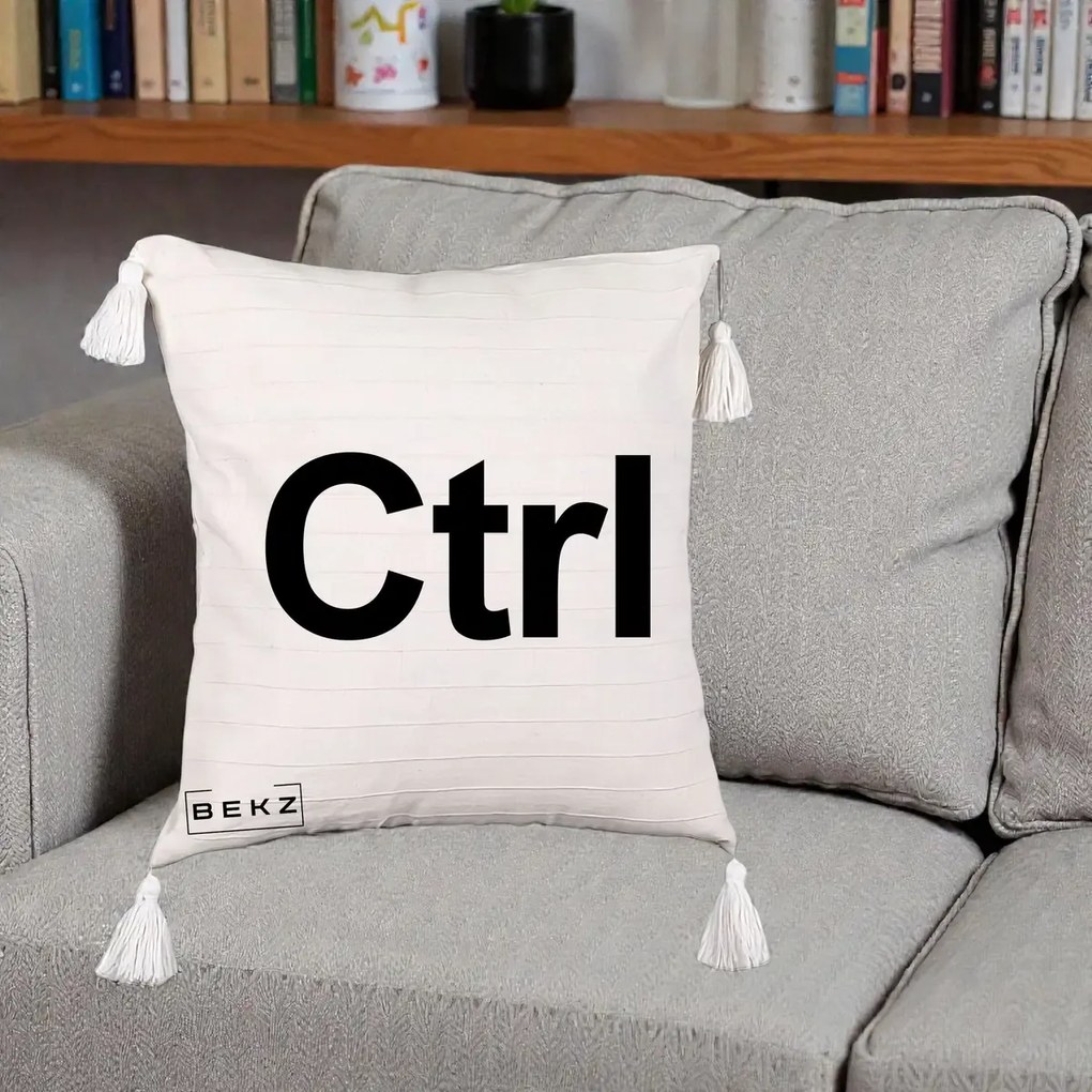 Perna Personalizata Tasta Ctrl Tipografie Bold, 40x40 cm, Bej cu Franjuri, Husa Detasabila, Perna Inclusa, BEKZ®