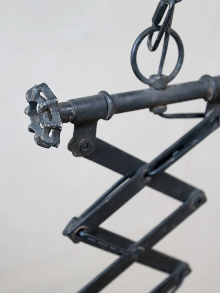 Lustră din metal cu braț extensibil, finisaj negru antichizat, Factory