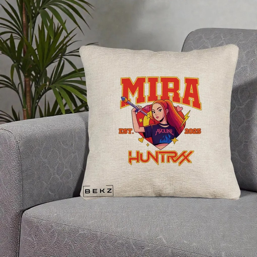Perna Personalizata K-pop HUNTRX Mira Personaj Avoline, 40x40 cm, Bej Canapea, Husa Detasabila, Perna Inclusa, BEKZ®