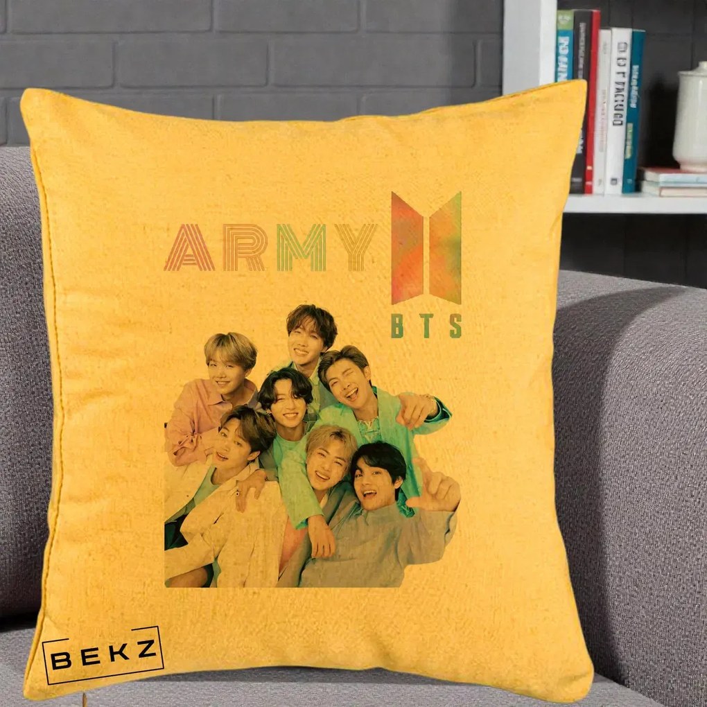 Perna Personalizata K-pop BTS ARMY Fotografie Grup Veseli, 40x40 cm, Galben, Husa Detasabila, Perna Inclusa, BEKZ®