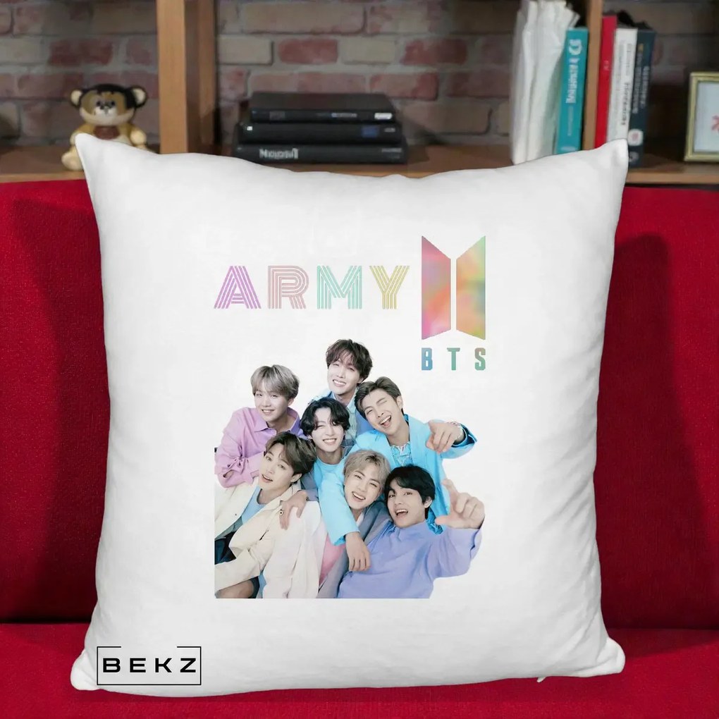Perna Personalizata K-pop BTS ARMY Fotografie Grup Veseli, 40x40 cm, Alb Pufos, Husa Detasabila, Perna Inclusa, BEKZ®