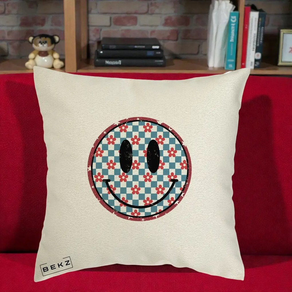 Perna Decorativa Smiley Face Checkered cu Floricele, 40x40 cm, Ecru, Husa Detasabila, Perna Inclusa, BEKZ®