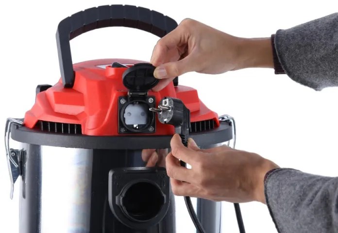 Aspirator industrial Camry CR 7045, 3400W, 20 kPa, Uscat si umed, 4 filtre, 25L, Inox/Rosu