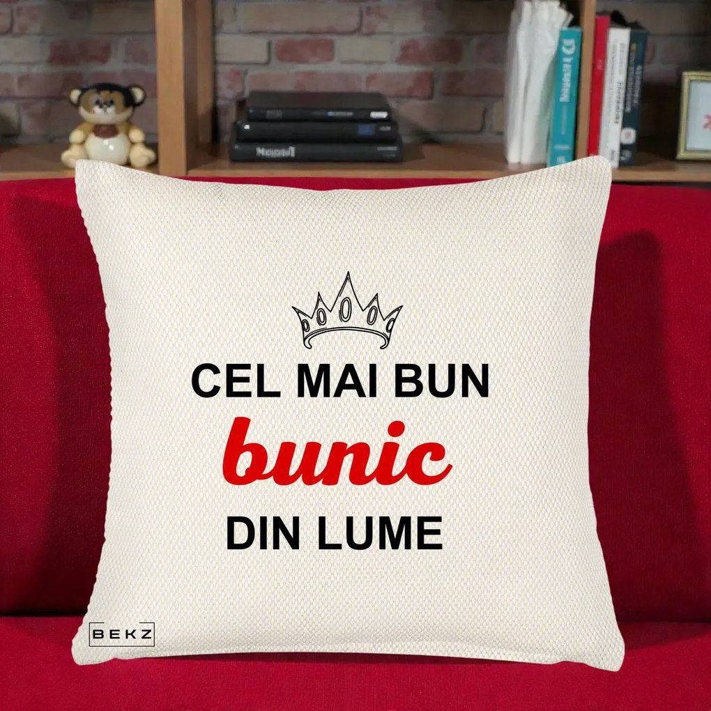 Cadou pentru Bunic - Perna Personalizata Cel Mai Bun Bunic Din Lume Coroana Rosu, 40x40 cm, Crem Reliefat, Husa Detasabila, Perna Inclusa, BEKZ®