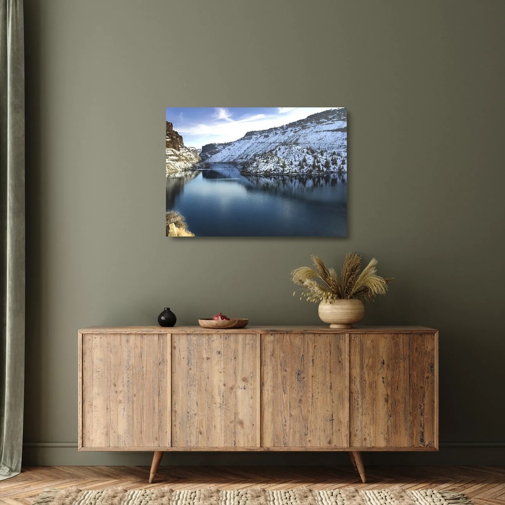 Tablou pe sticlă - peisaj de iarnă cu lac (70x50 cm)