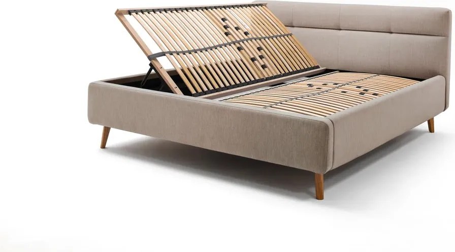 Pat matrimonial bej tapițat cu spațiu de depozitare cu somieră 180x200 cm Lotte – Meise Möbel