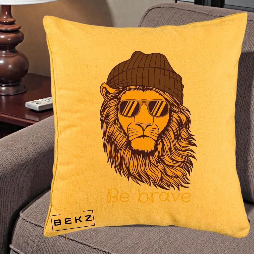 Perna Decorativa Leu Hipster Be Brave, 40x40 cm, Galben, Husa Detasabila, Perna Inclusa, BEKZ®
