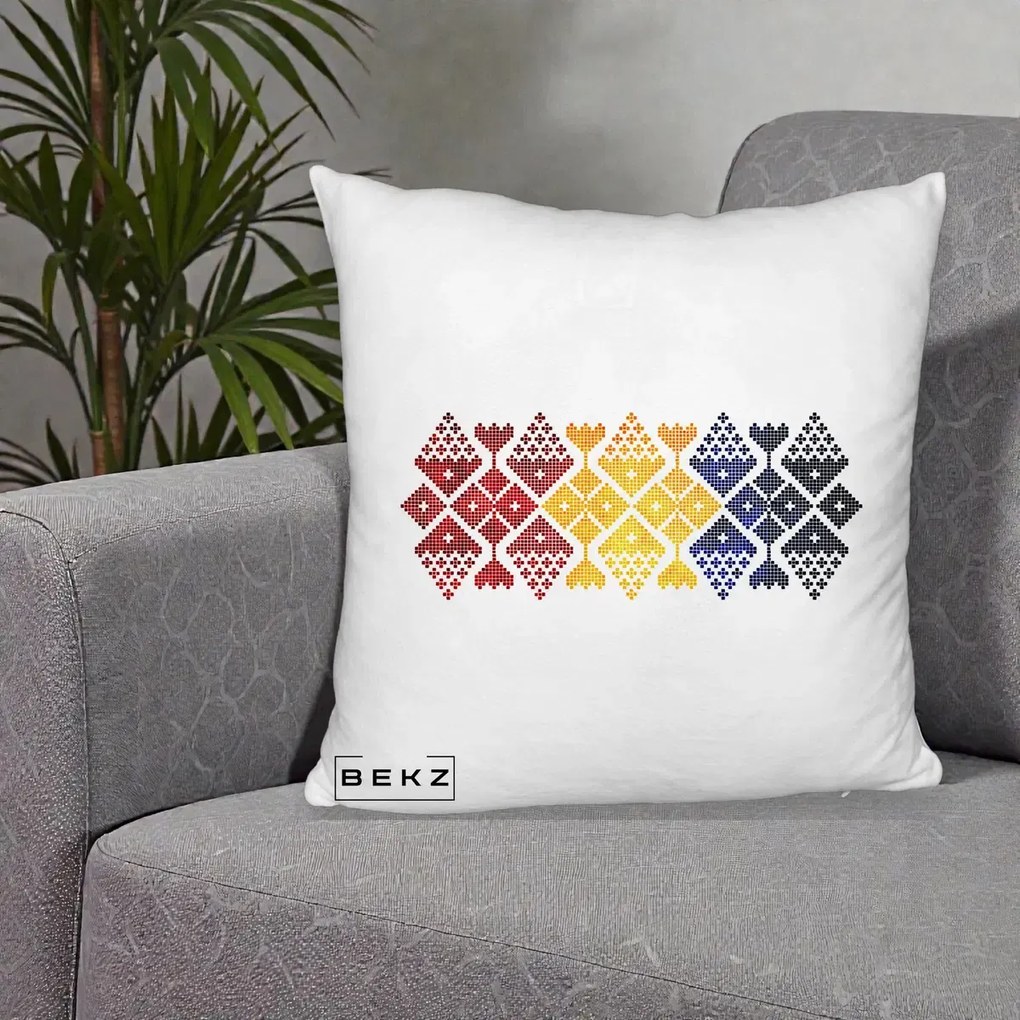 Perna Personalizata Motiv Tricolor Romanesc Broderie, 40x40 cm, Alb Pufos, Husa Detasabila, Perna Inclusa, BEKZ®
