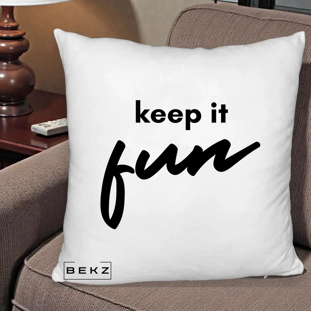 Perna Decorativa Keep It Fun, 40x40 cm, Alb Pufos, Husa Detasabila, Perna Inclusa, BEKZ®
